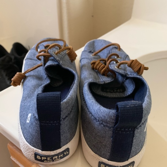 sperry crest vibe washed linen